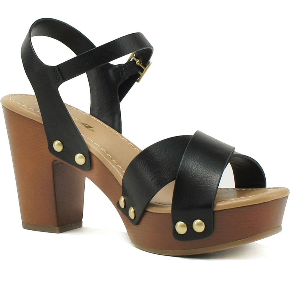 Lightly used Chunky black and brown Soda heels